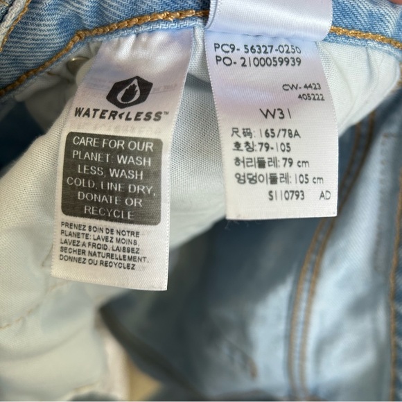 Levi's 501 Women's Denim Shorts - Light Blue - Button Fly - Distressed - Picture 7 of 7